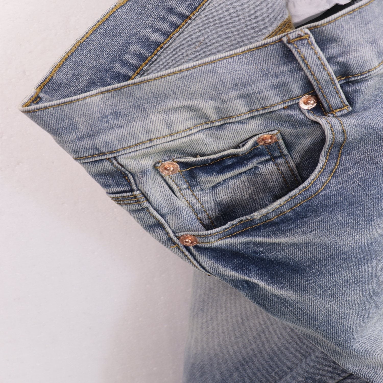 Purple Brand Light Blue Washed Jeans — detail