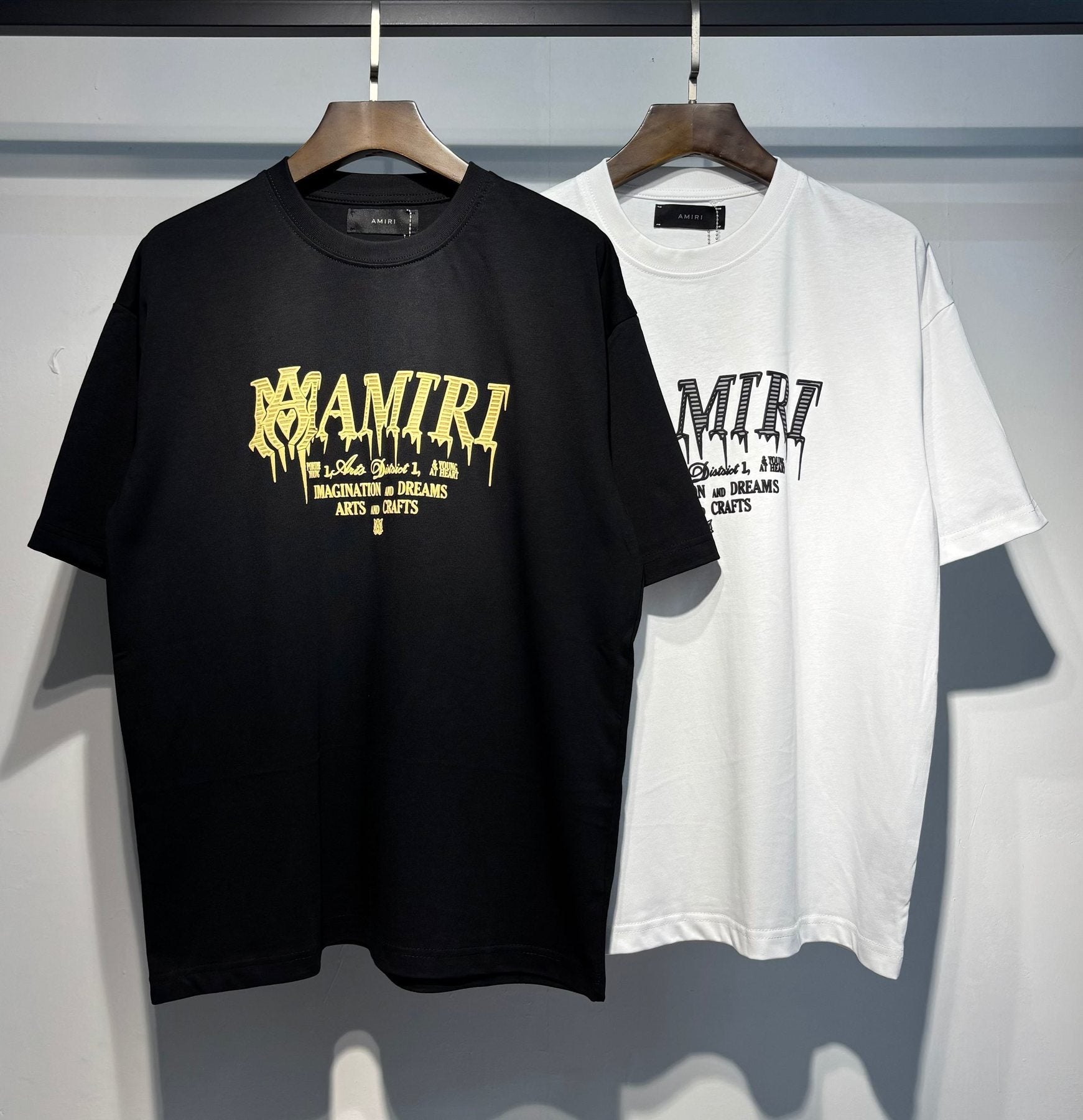 AMIRI Crest Graphic Short-Sleeve T-Shirt — context