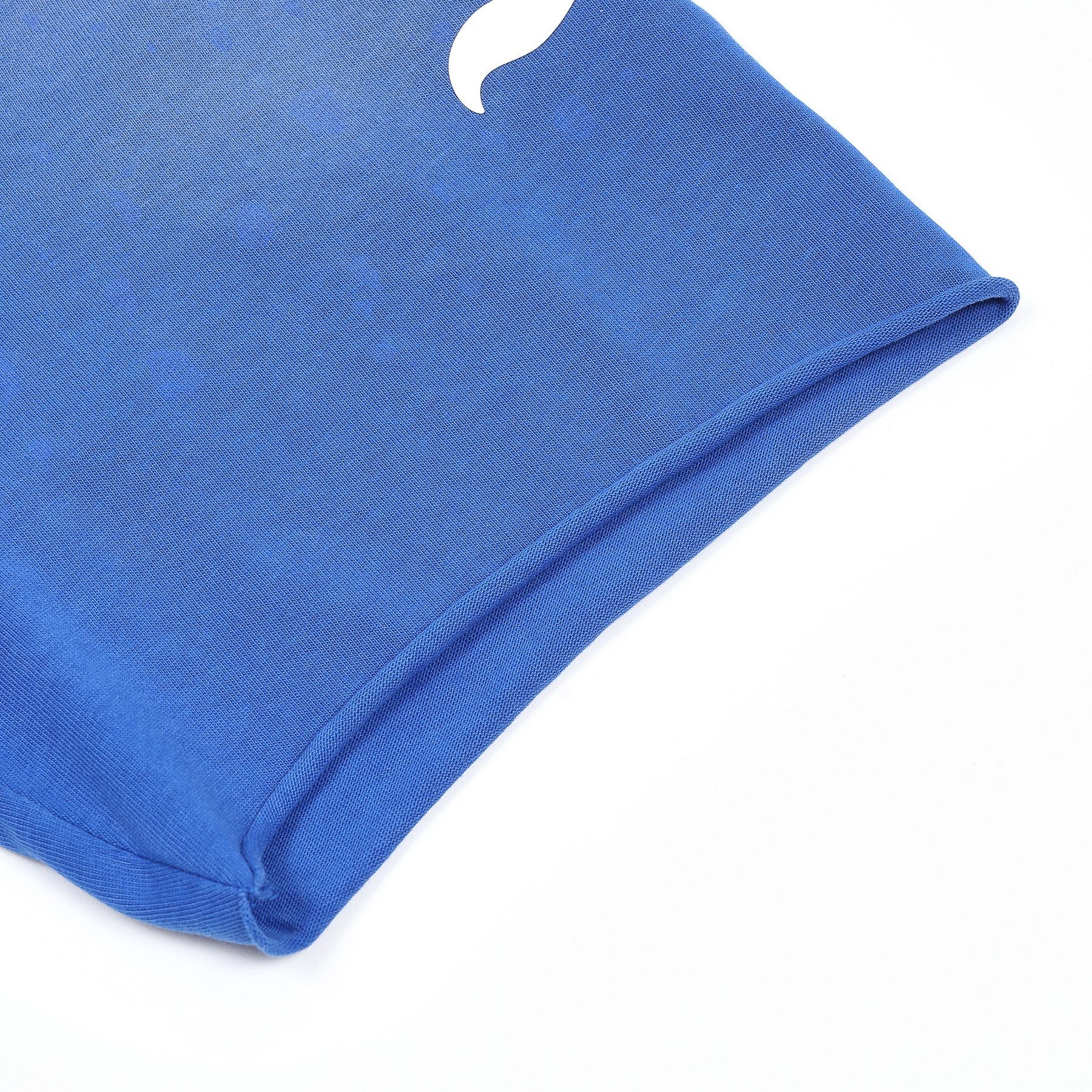 FIRST ROW A Sacred Vow Heart Graphic T-Shirt — detail