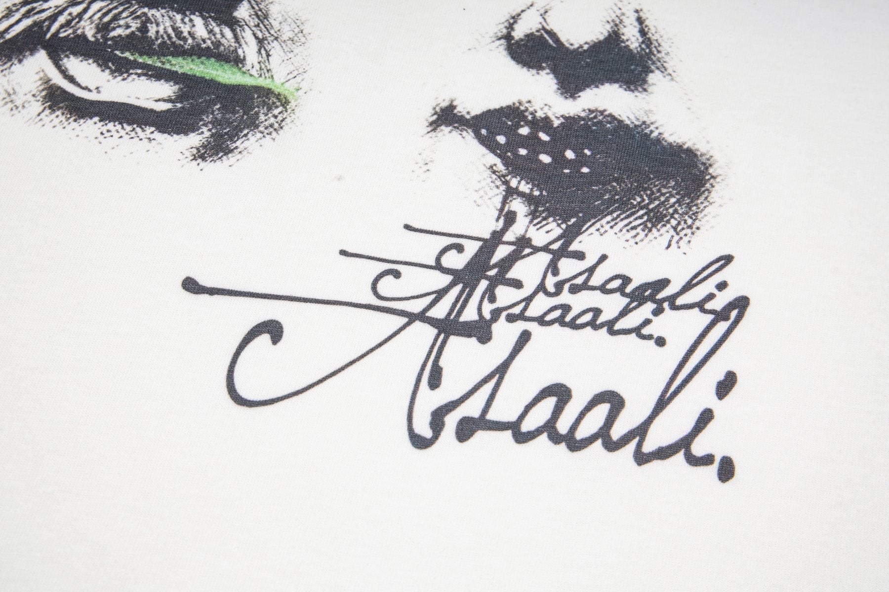 ASAALL Mouth & Eye Graphic Short-Sleeve T-Shirt — detail