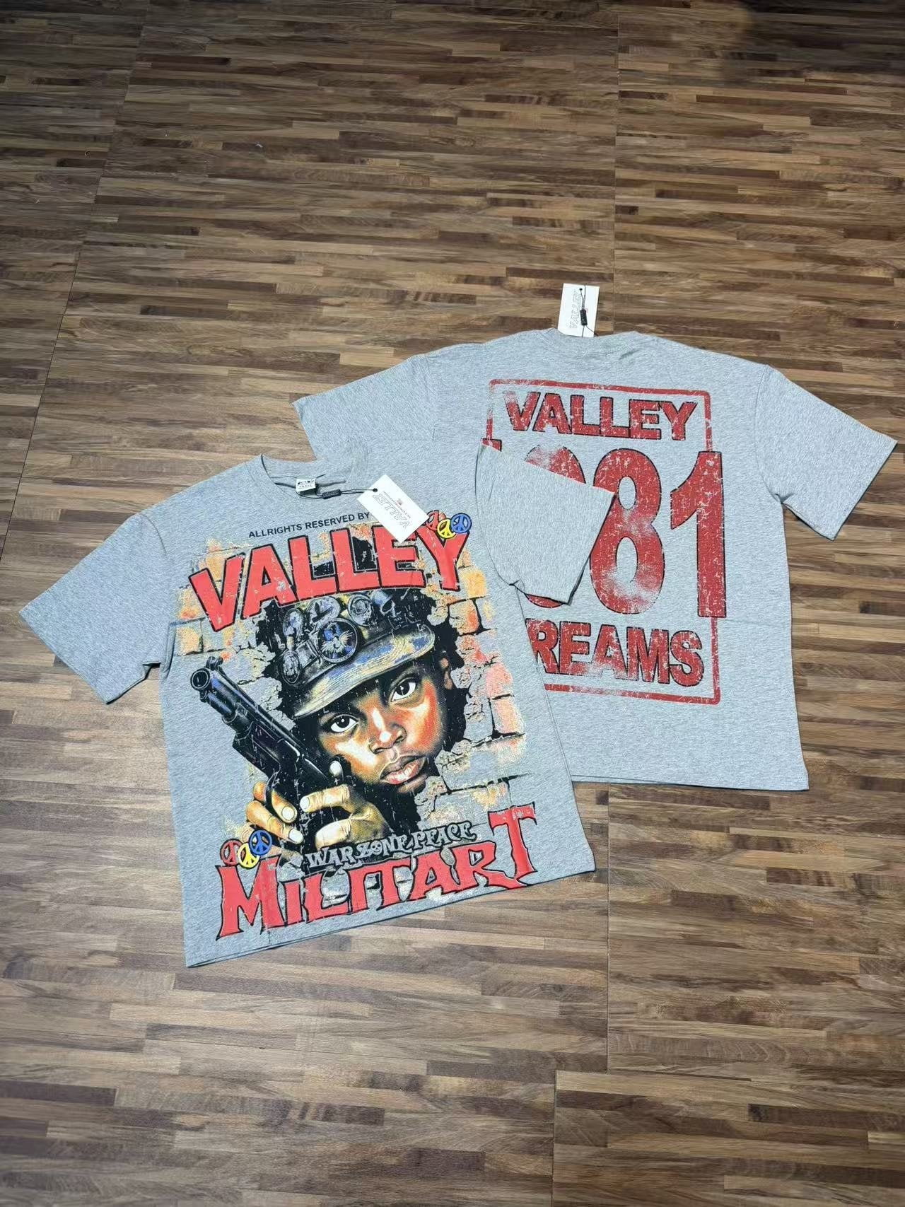 VALLEY 1981 Dreams Graphic T-Shirt — context
