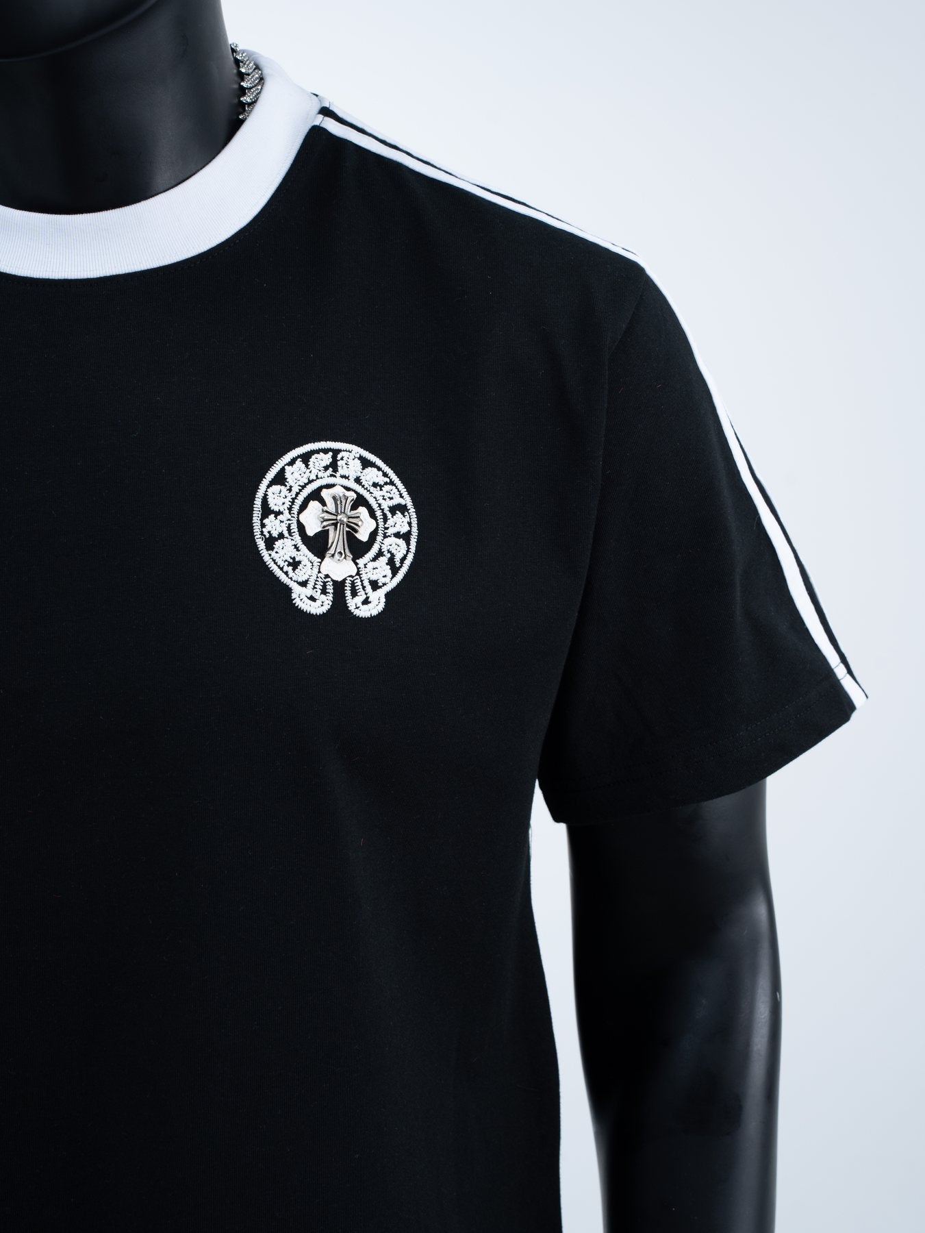 Chrome Hearts Horseshoe Cross Graphic T-Shirt — front