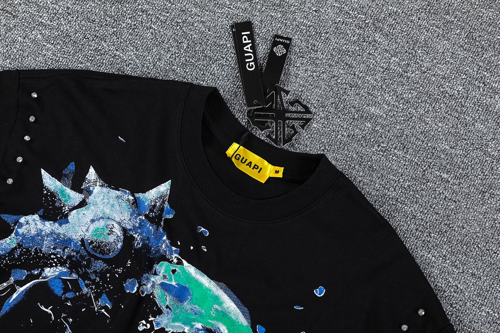 GUAPI Skull Chain Graphic T-Shirt — detail
