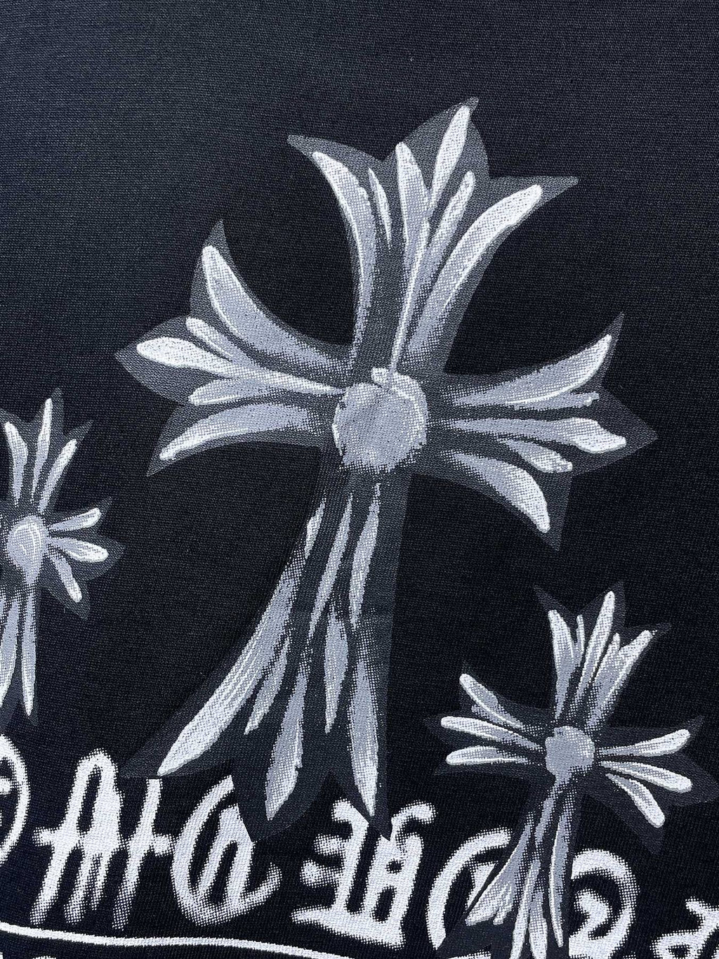 Chrome Hearts Floral Cross USA Graphic T-Shirt — fabric_closeup
