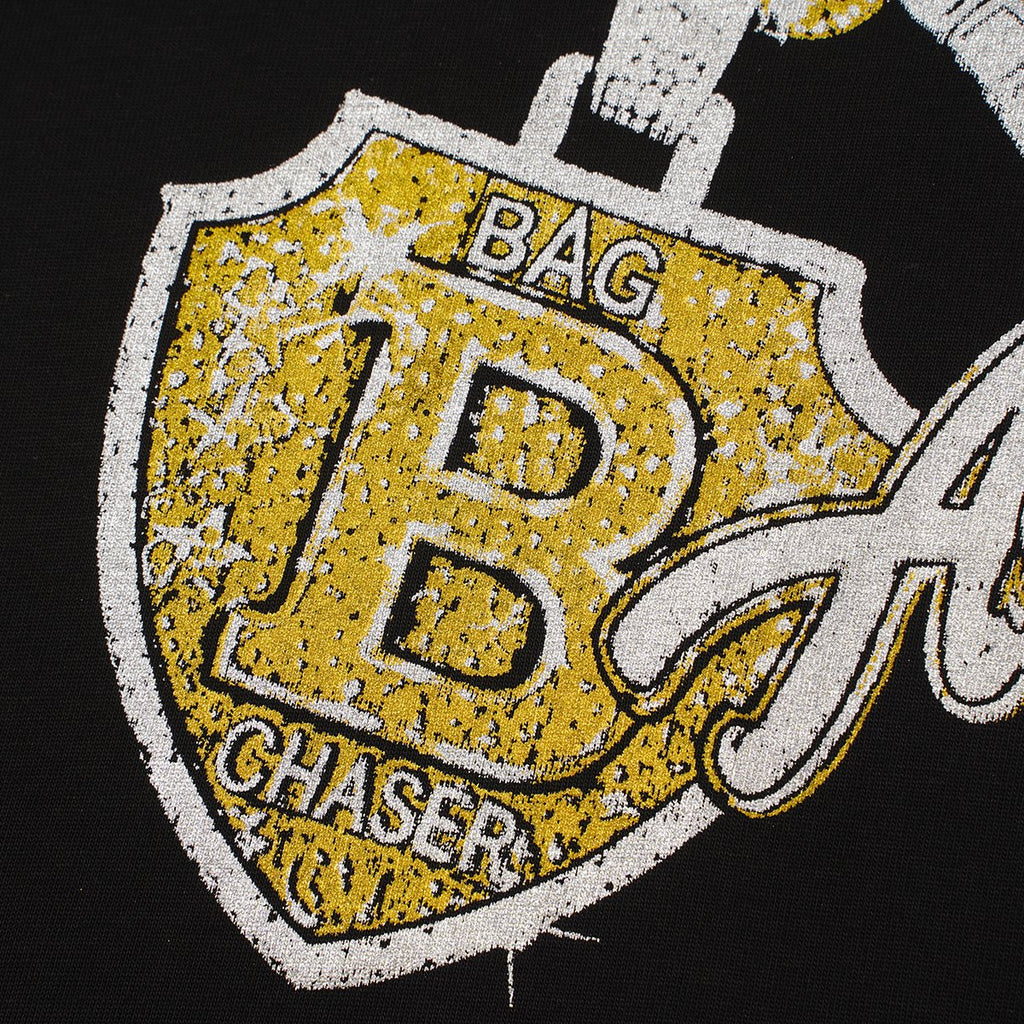 ASAALL Chain and Shield Graphic Short-Sleeve T-Shirt — detail