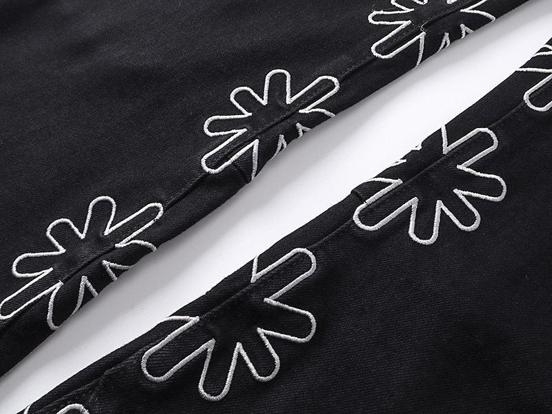 LOSTSHDWS Floral Embroidered Flared Jeans — detail