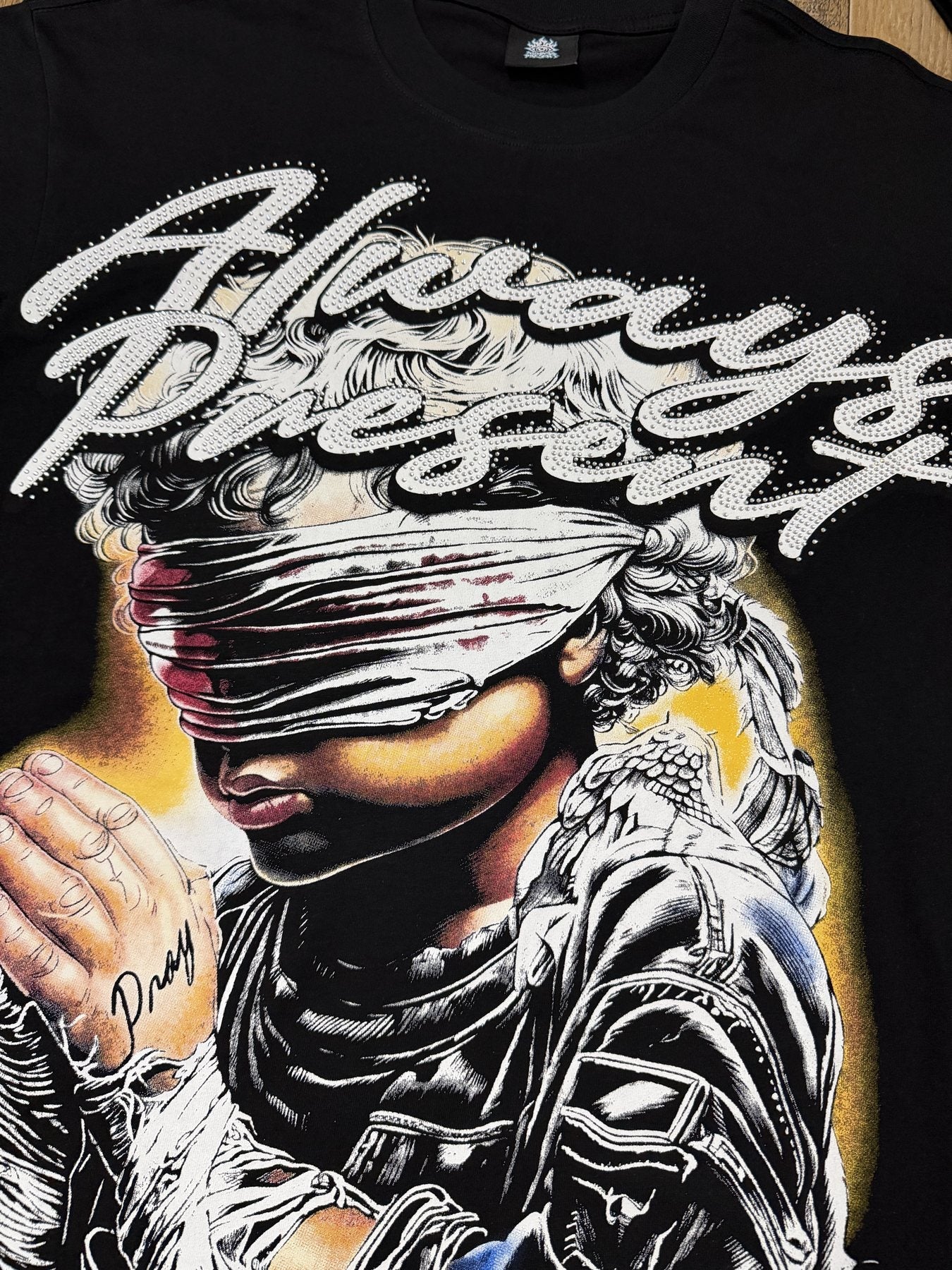 ALWAYS-PRESENT Reborn Figure Graphic T-Shirt — detail